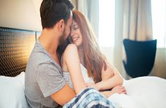 Bà bầu 3 tháng đầu có được quan hệ không?